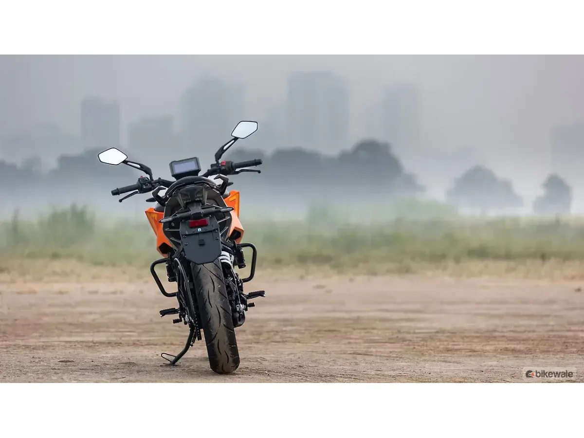 KTM 250 Duke rear view