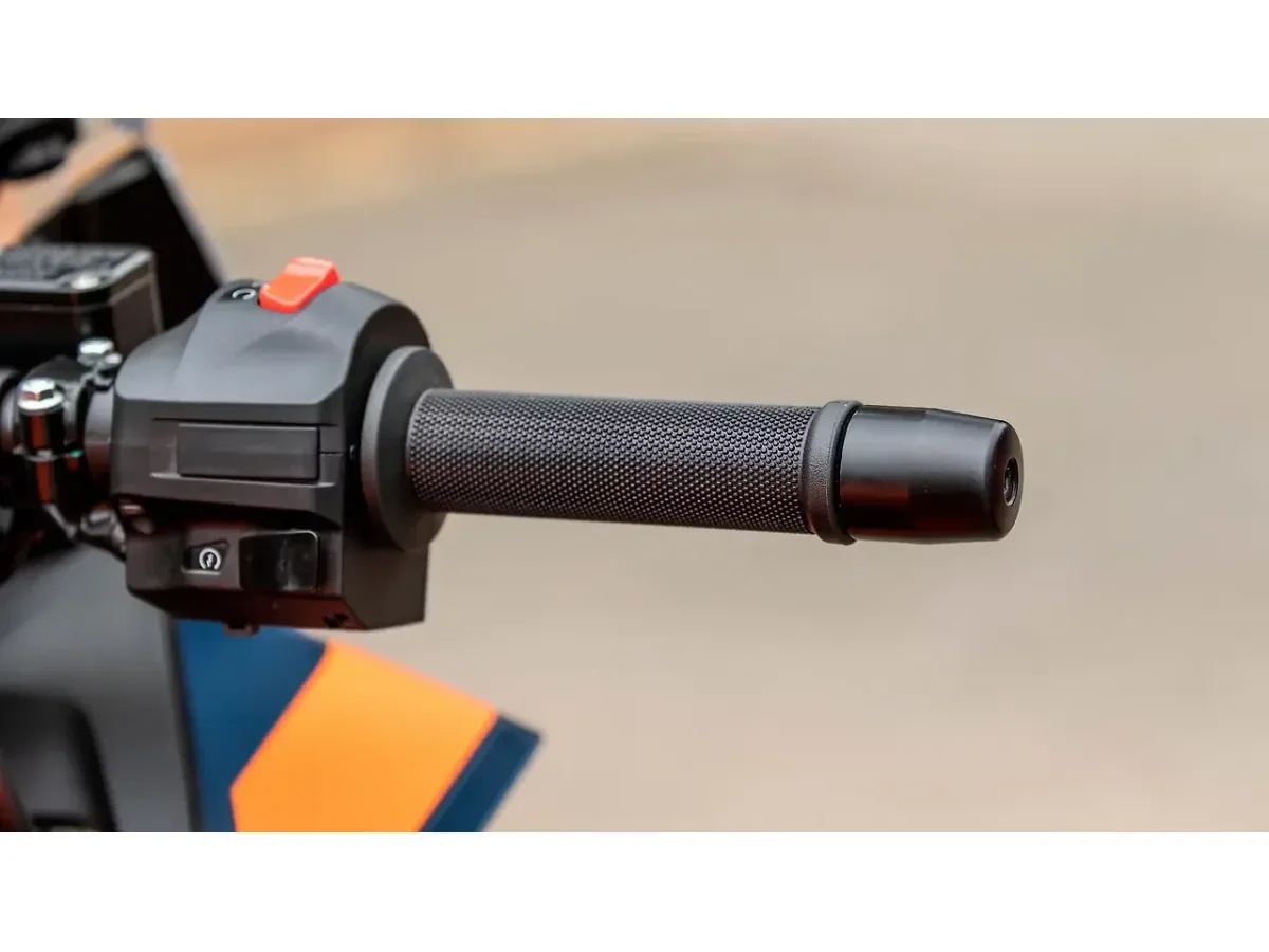 KTM RC 390 handlebar bar-end weight
