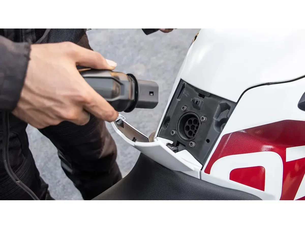 Matter Aera charging port