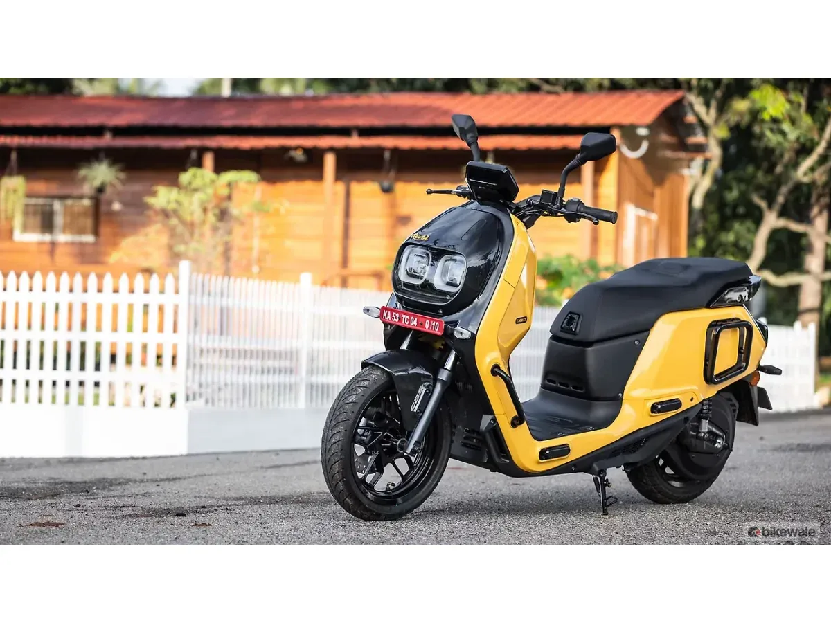 River Indie Spring Yellow right front three-quarter view