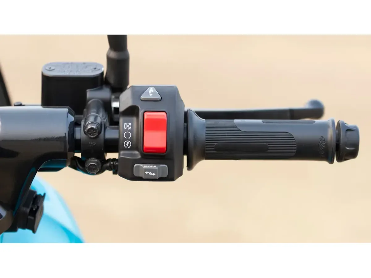 River Indie right throttle grip
