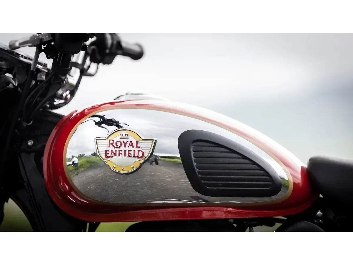 Royal Enfield Classic 350 fuel tank badge