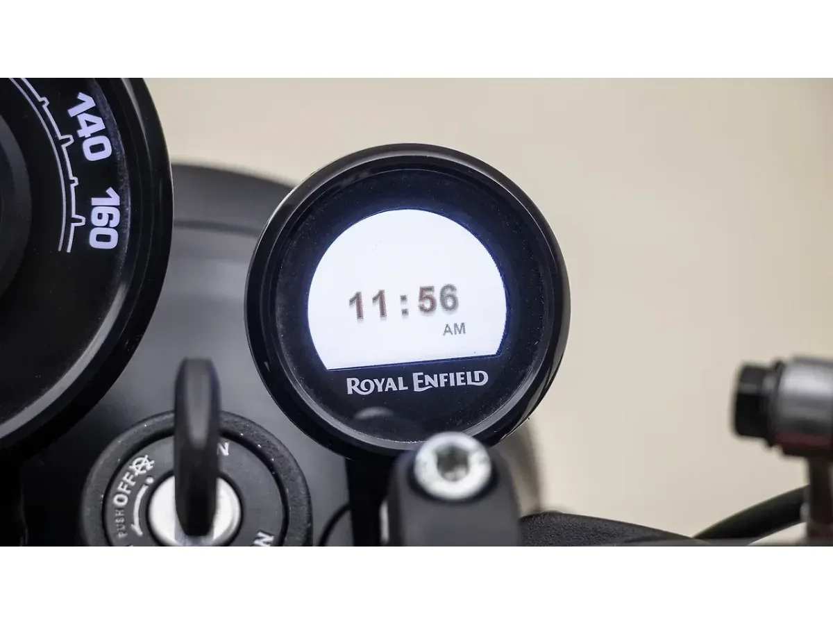Royal Enfield Hunter 350 digital display