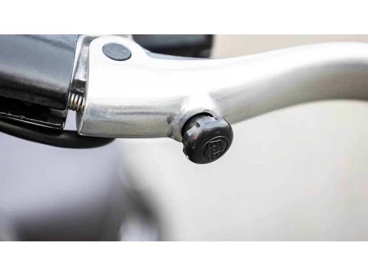 Royal Enfield Meteor 350 clutch lever adjuster