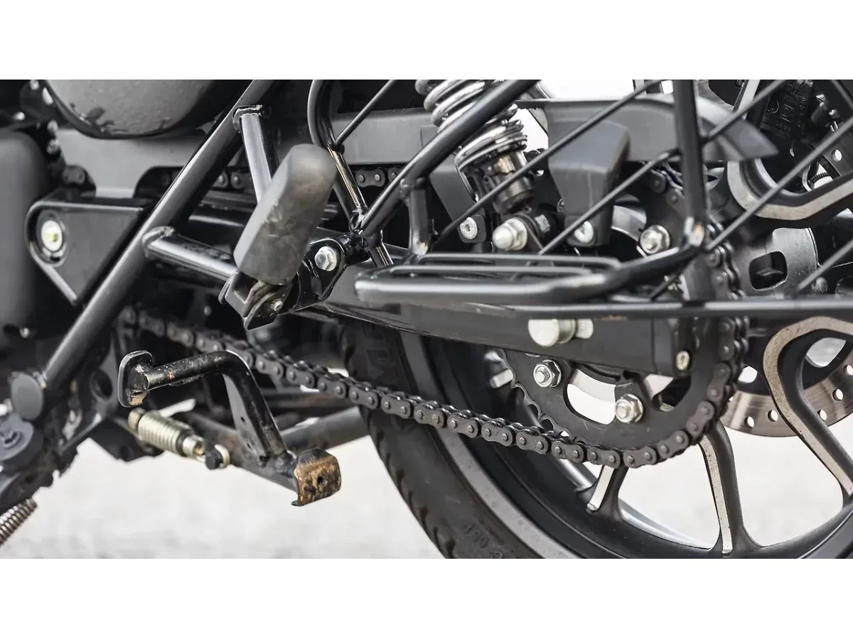 Royal Enfield Meteor 350 drive chain
