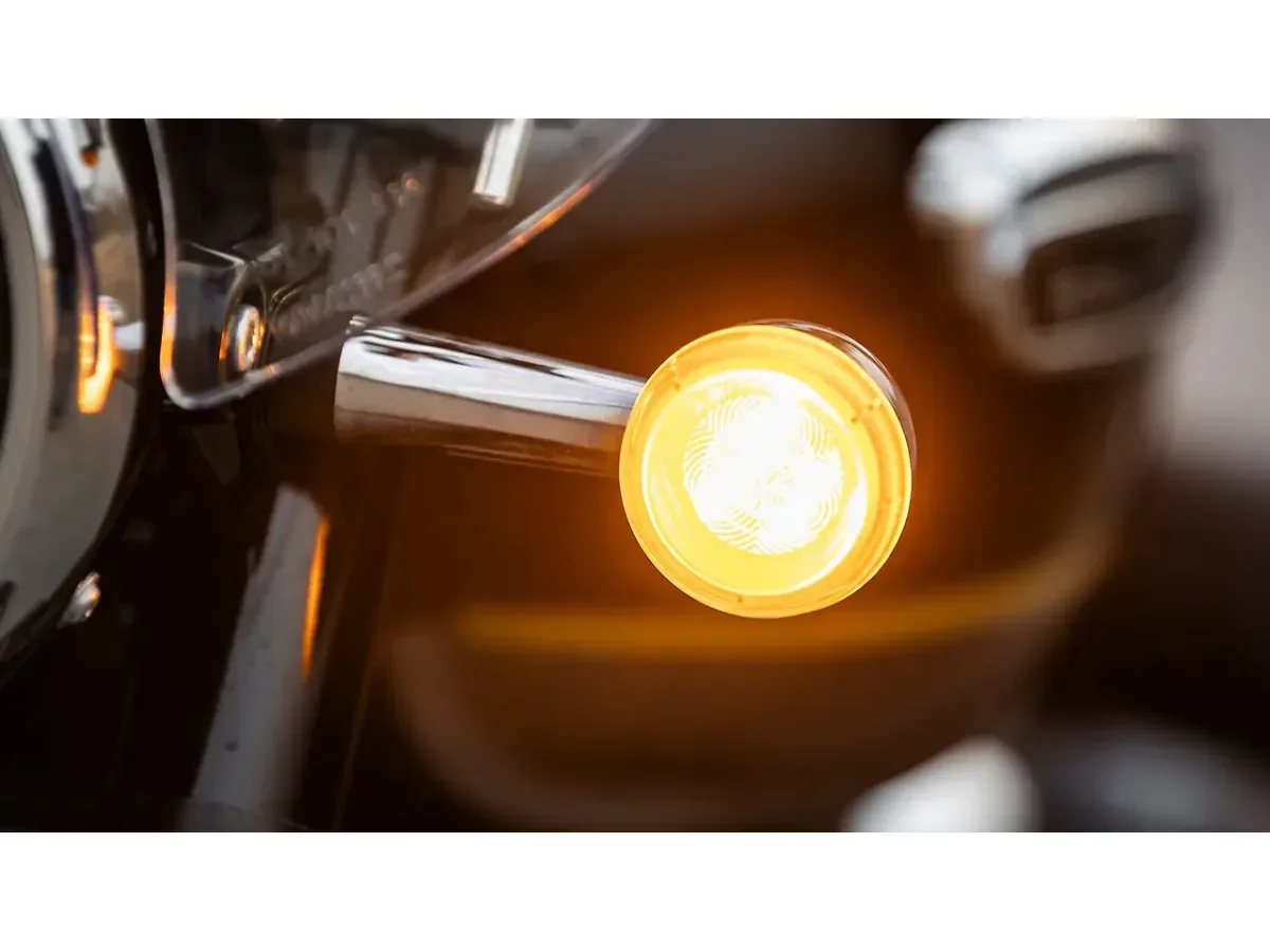 Royal Enfield Meteor 350 front turn indicator