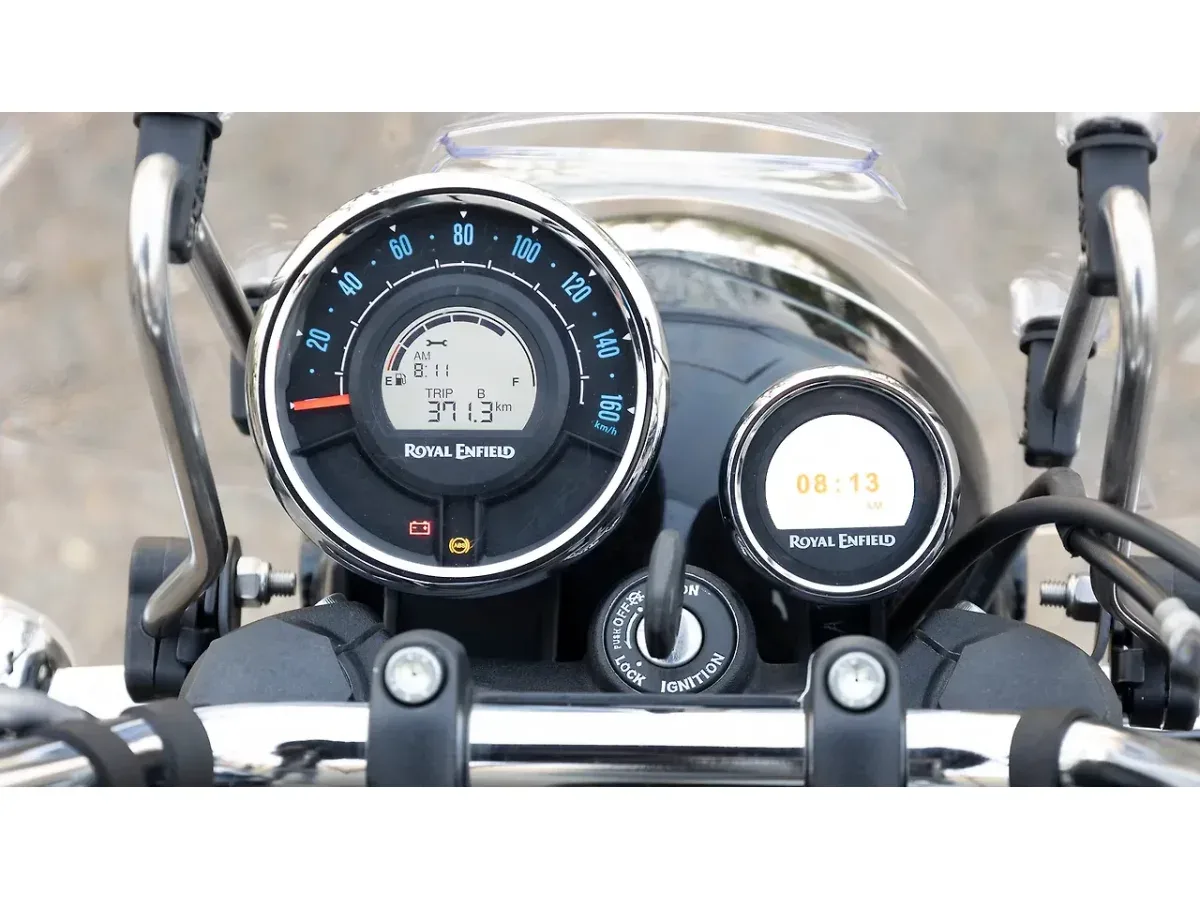 Royal Enfield Meteor 350 instrument cluster