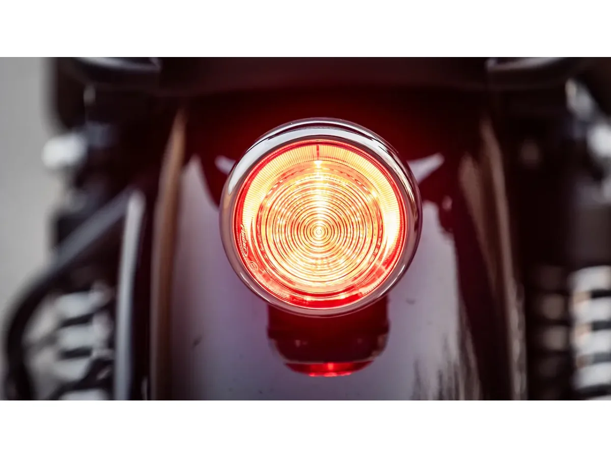 Royal Enfield Meteor 350 tail light