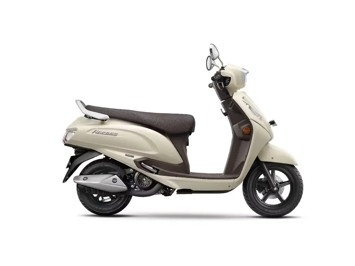 Suzuki Access 125 2025 right side view