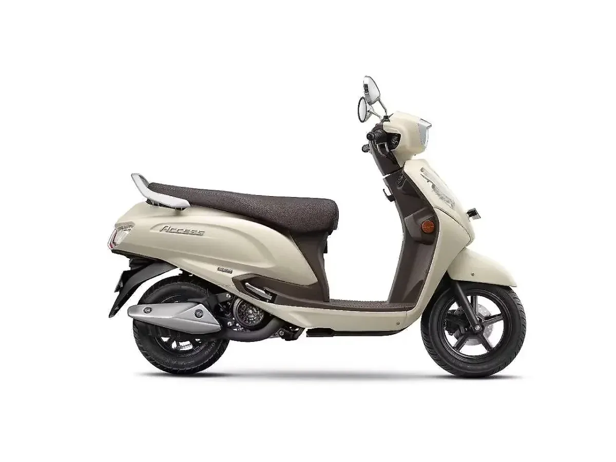 Suzuki Access 125 Pearl Grace White colour option