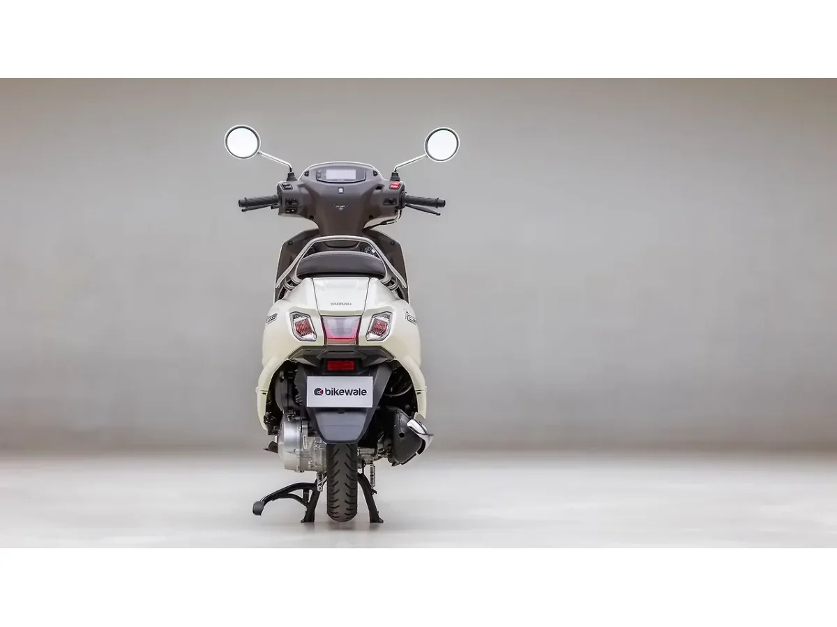 Suzuki Access 125 rear view