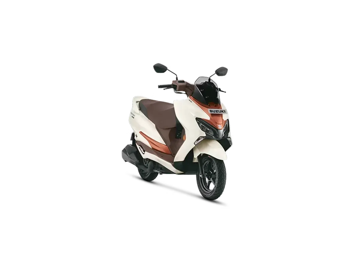 Suzuki Burgman Street 125 right front three-quarter view