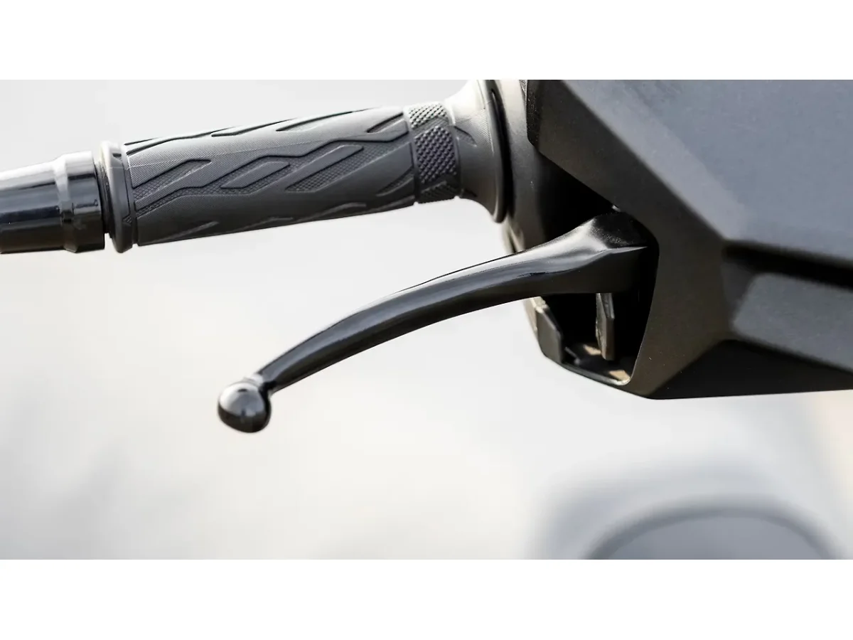 Suzuki e-Access front brake lever