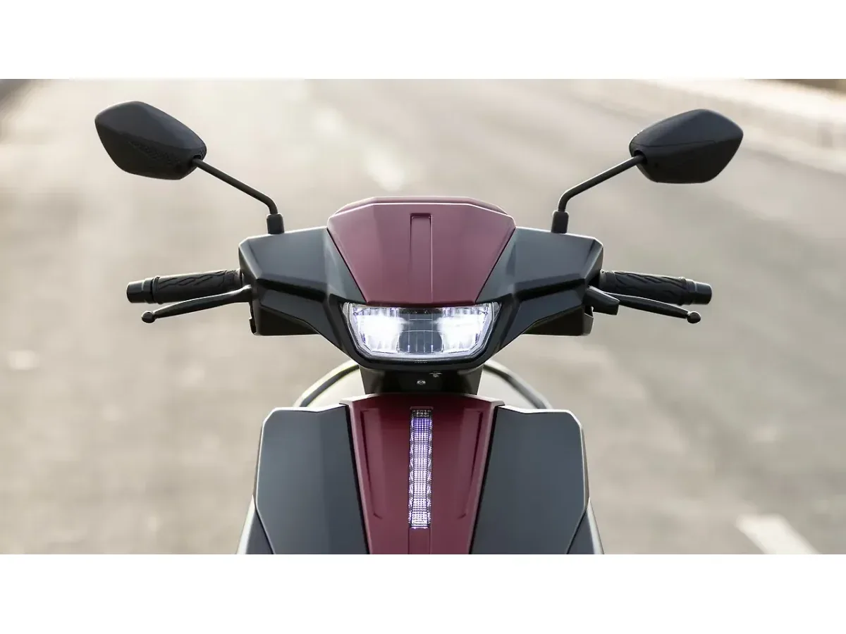 Suzuki e-Access LED daytime running lamp