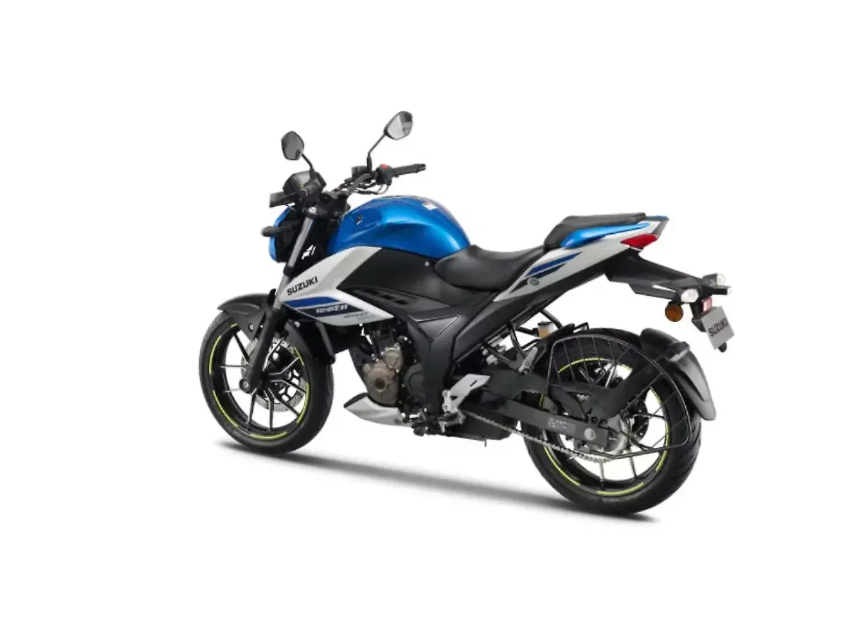 Suzuki Gixxer 250 left rear three-quarter view