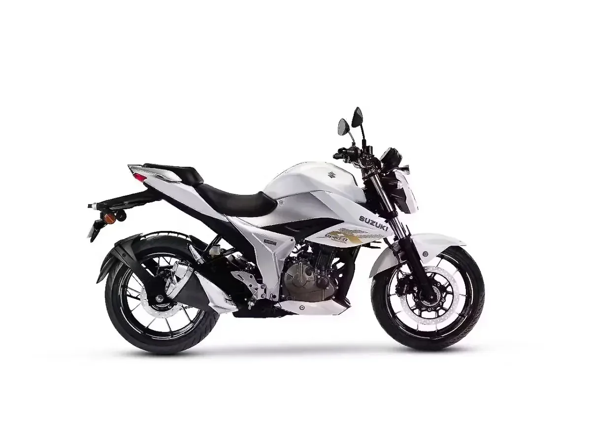 Suzuki Gixxer 250 Pearl Glacier White colour