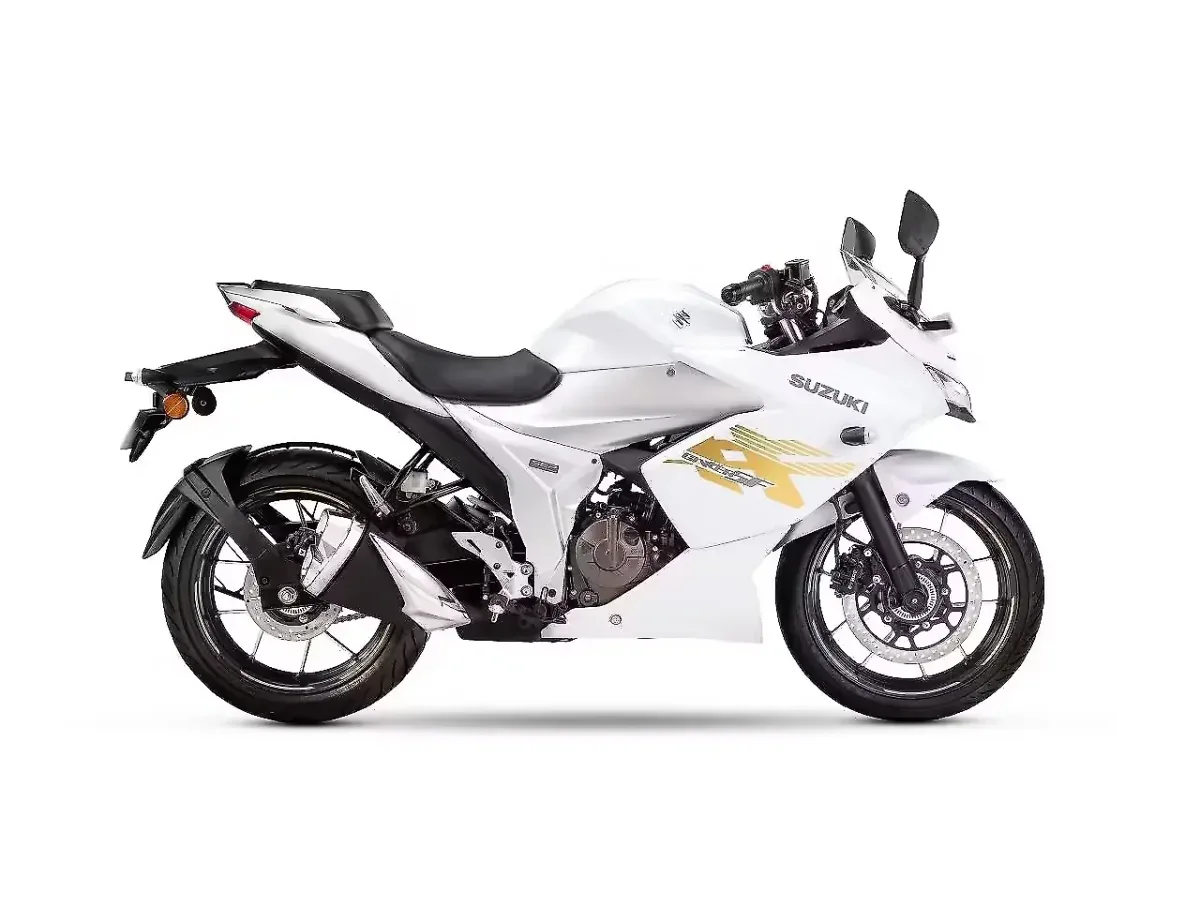 Suzuki Gixxer SF 250 Pearl Glacier White colour