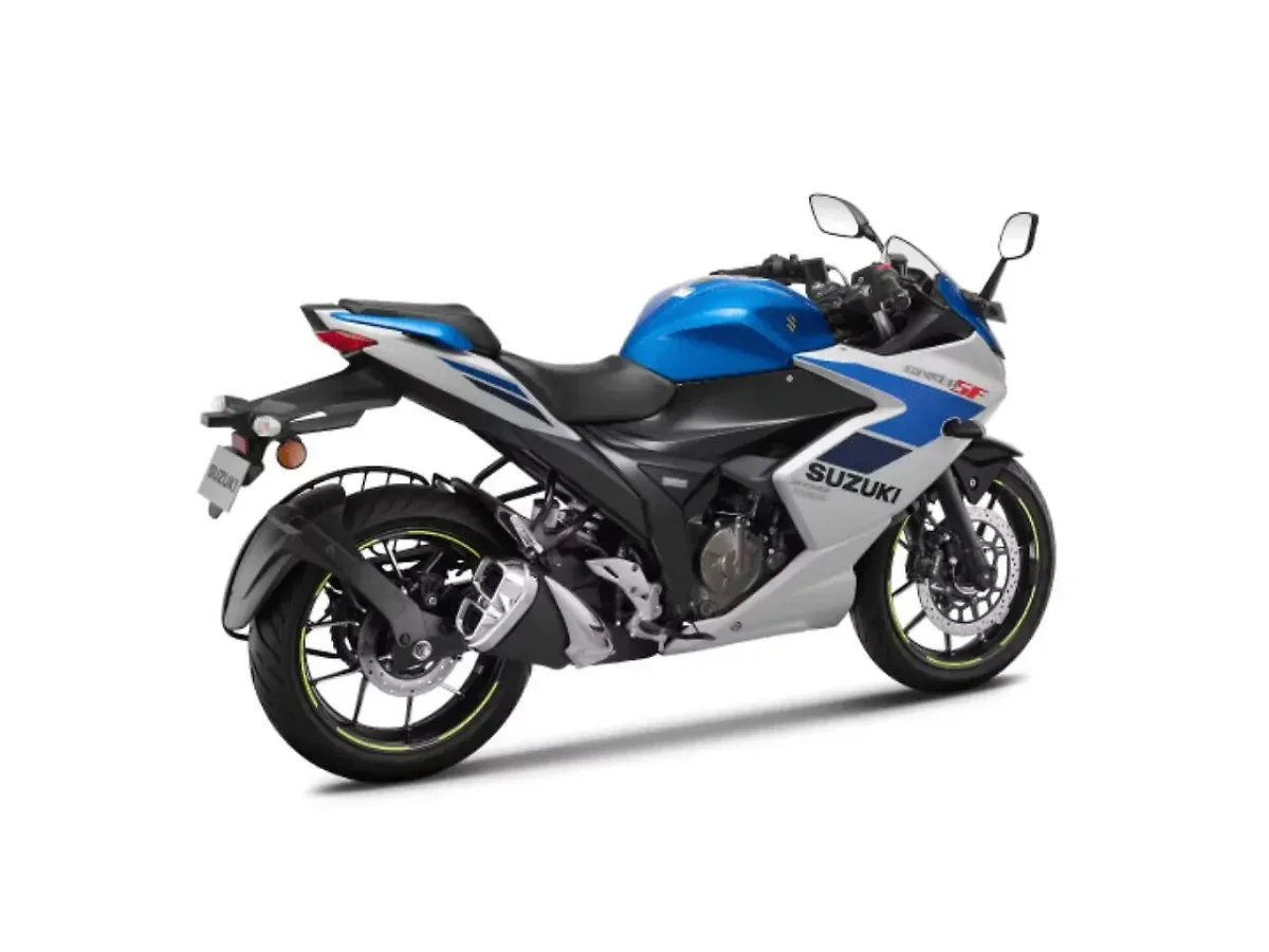 Suzuki Gixxer SF 250 right rear three-quarter view