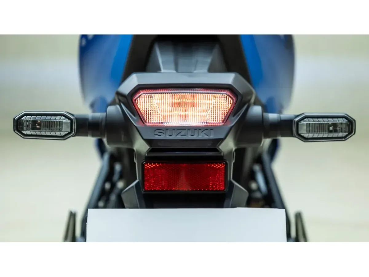 Suzuki GSX-8R LED tail lamp