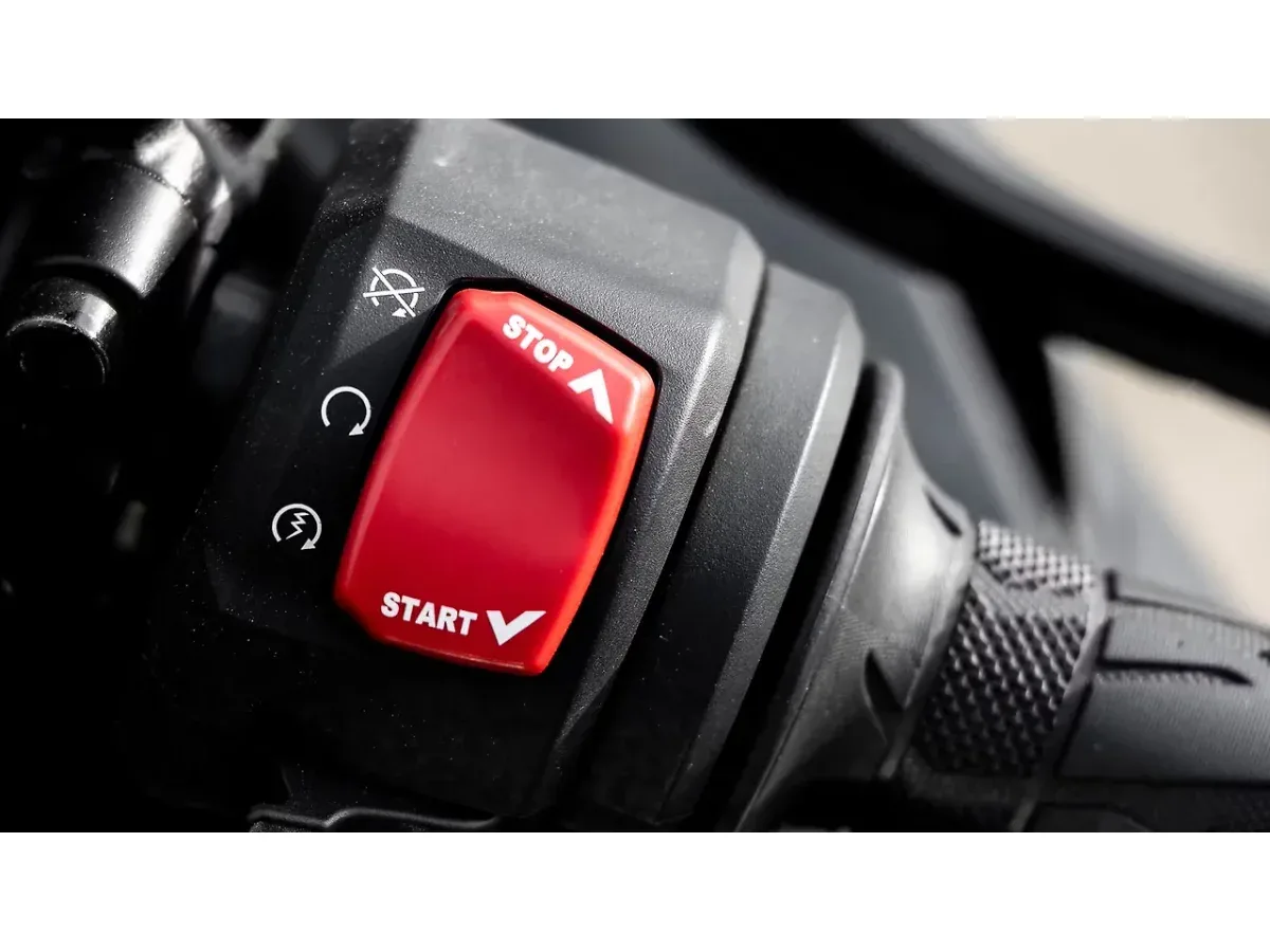 Suzuki Hayabusa engine start switch