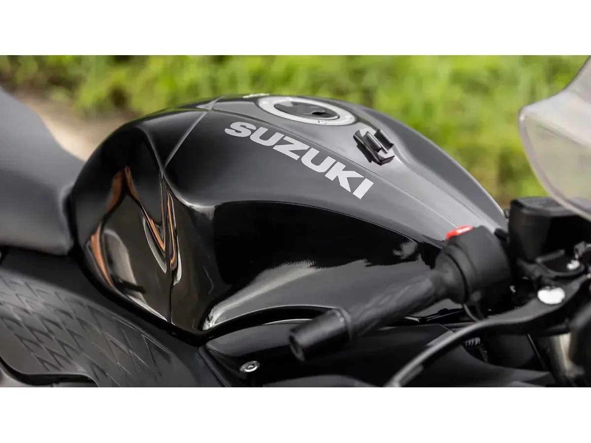 Suzuki Hayabusa fuel tank
