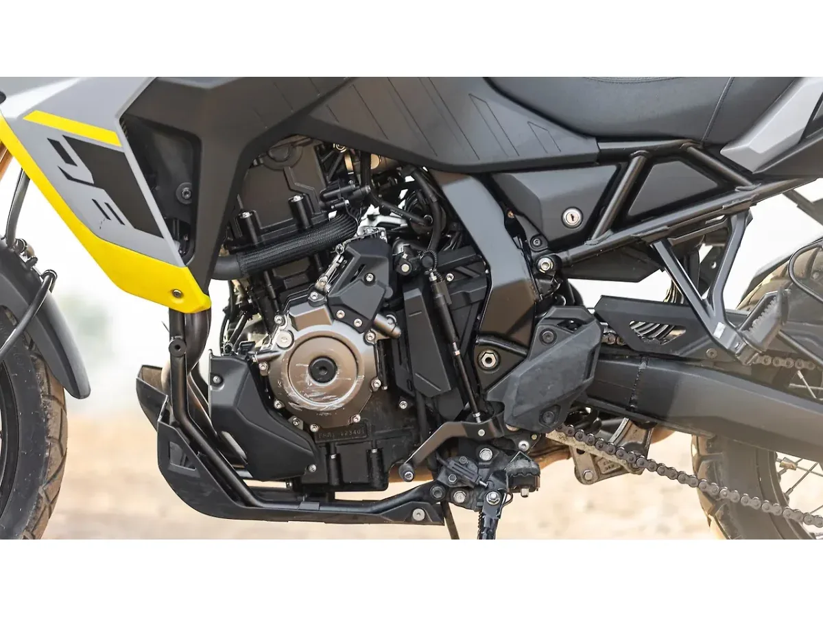 Suzuki V-Strom 800DE engine left side