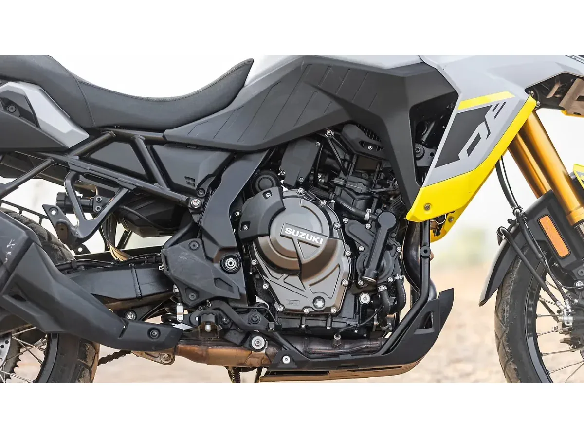 Suzuki V-Strom 800DE engine right side
