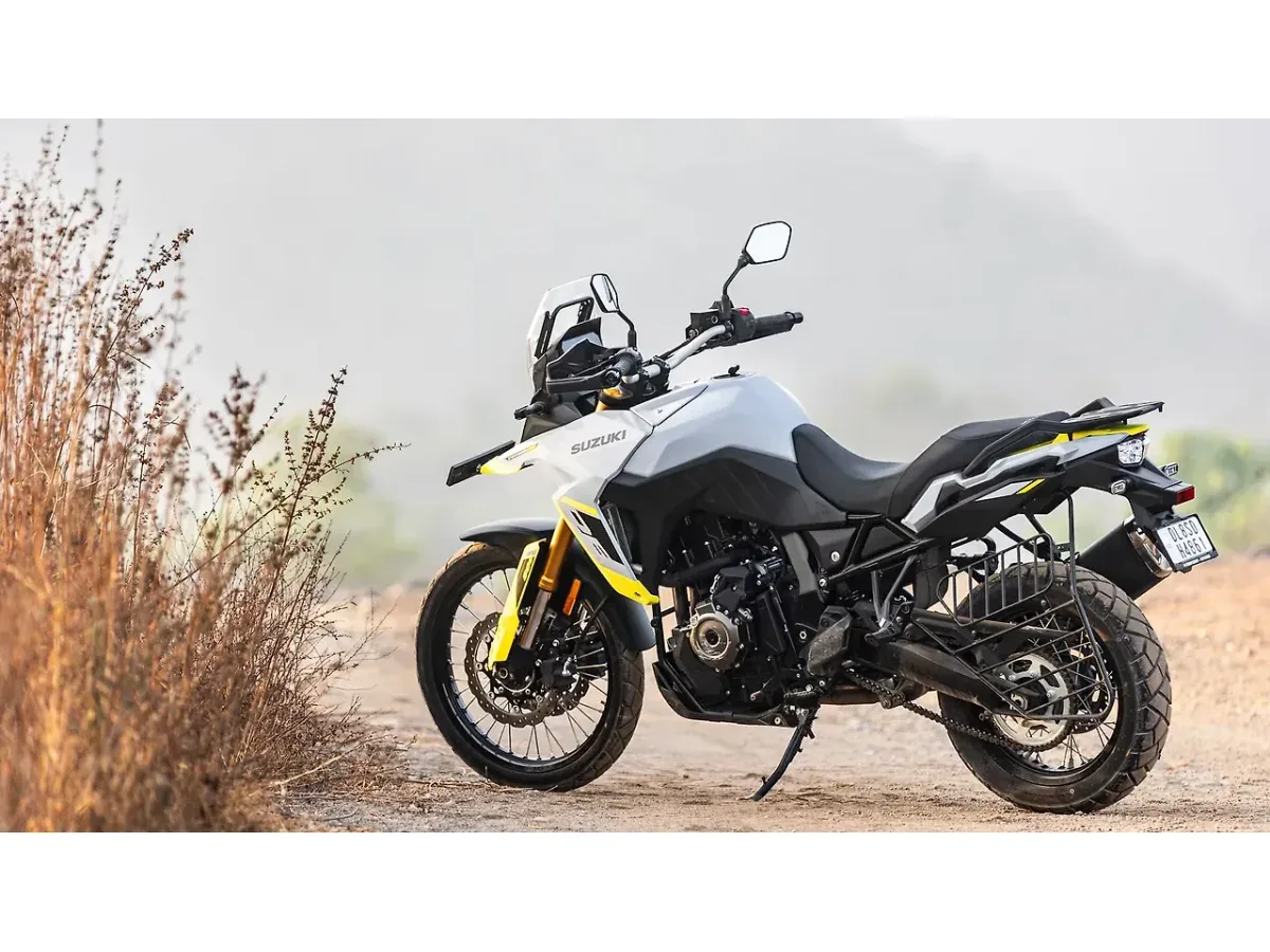 Suzuki V-Strom 800DE left rear three-quarter view