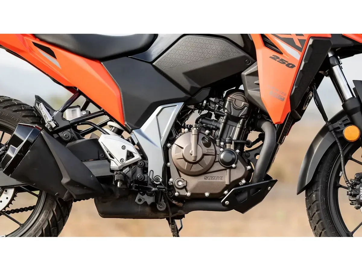 Suzuki V-Strom SX engine right side