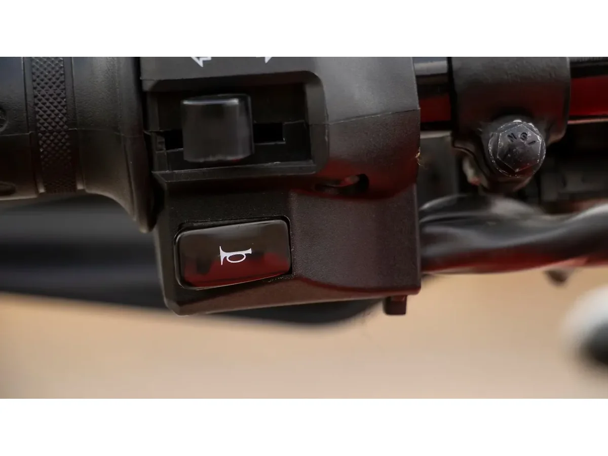 Suzuki V-Strom SX horn button
