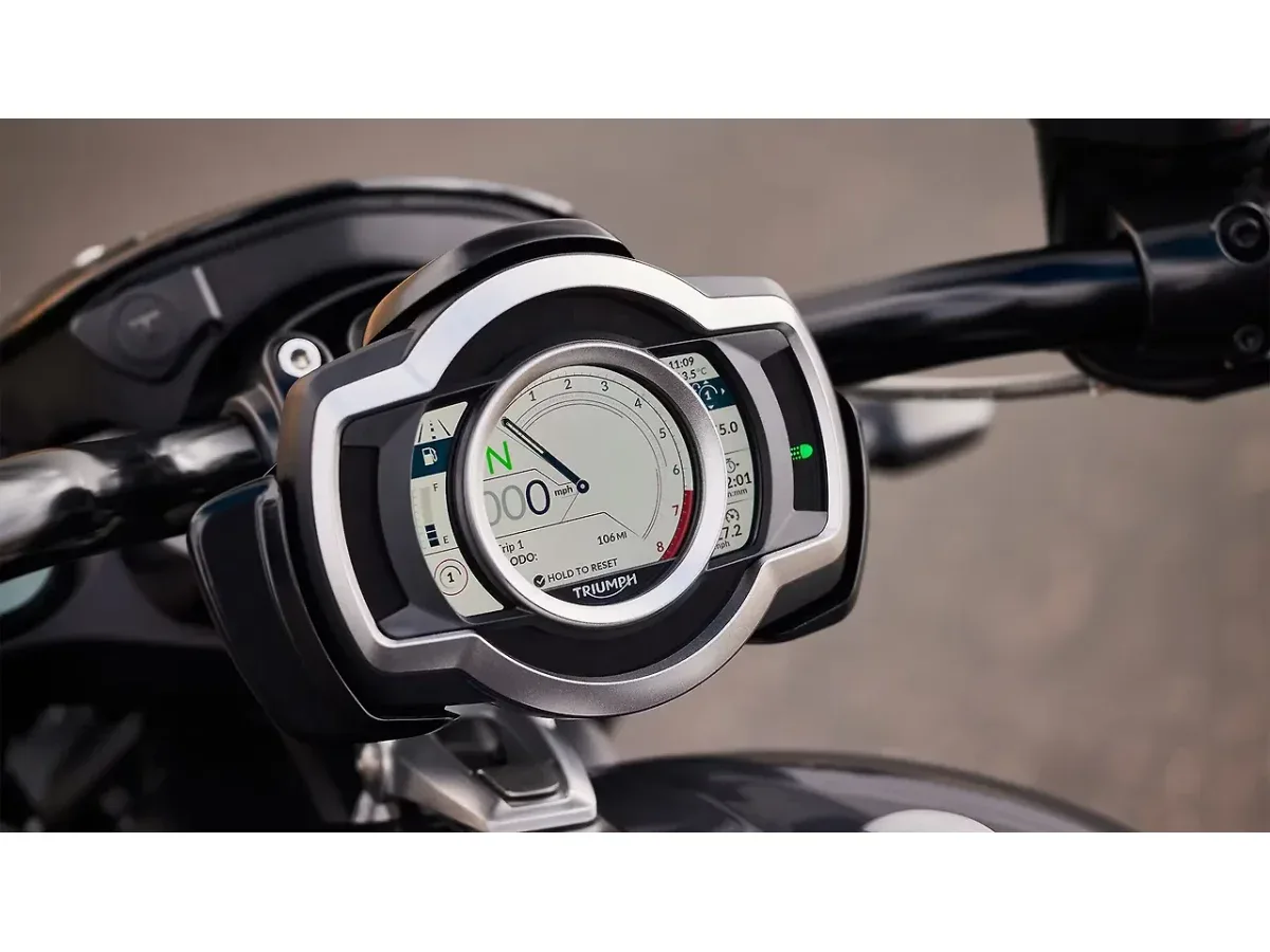 Triumph Rocket 3 digital odometer