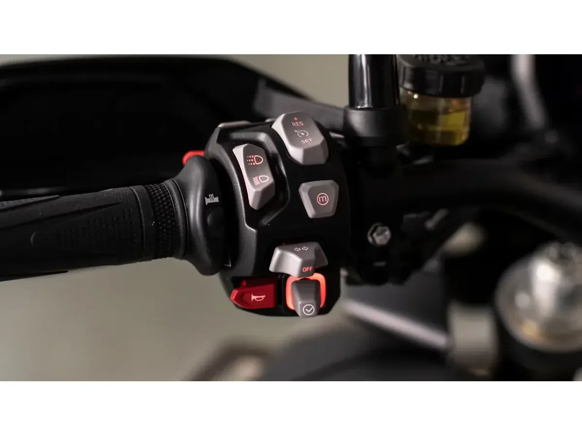 Triumph Tiger 1200 left handlebar controls