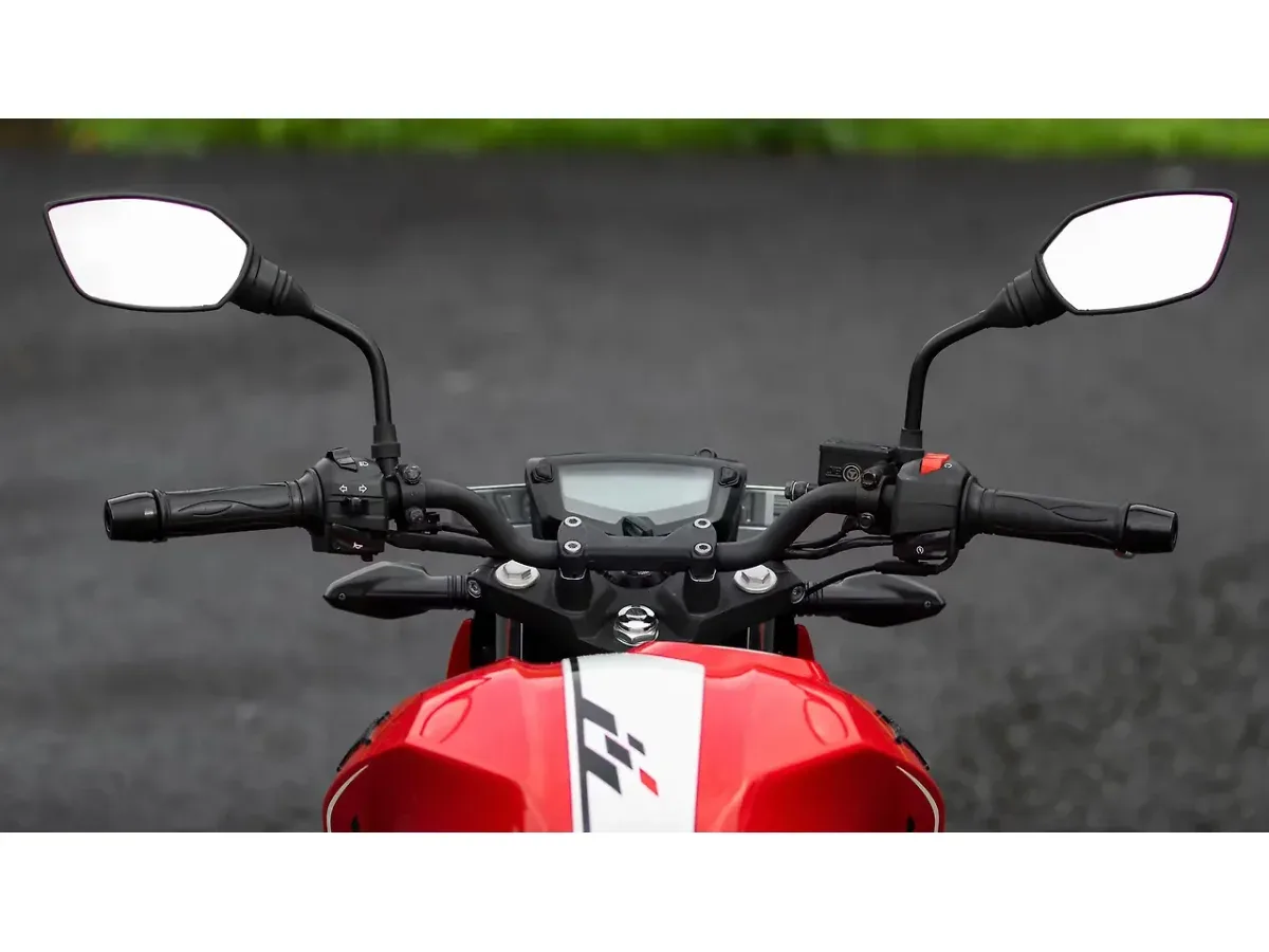 TVS Apache RTR 160 4V handlebar