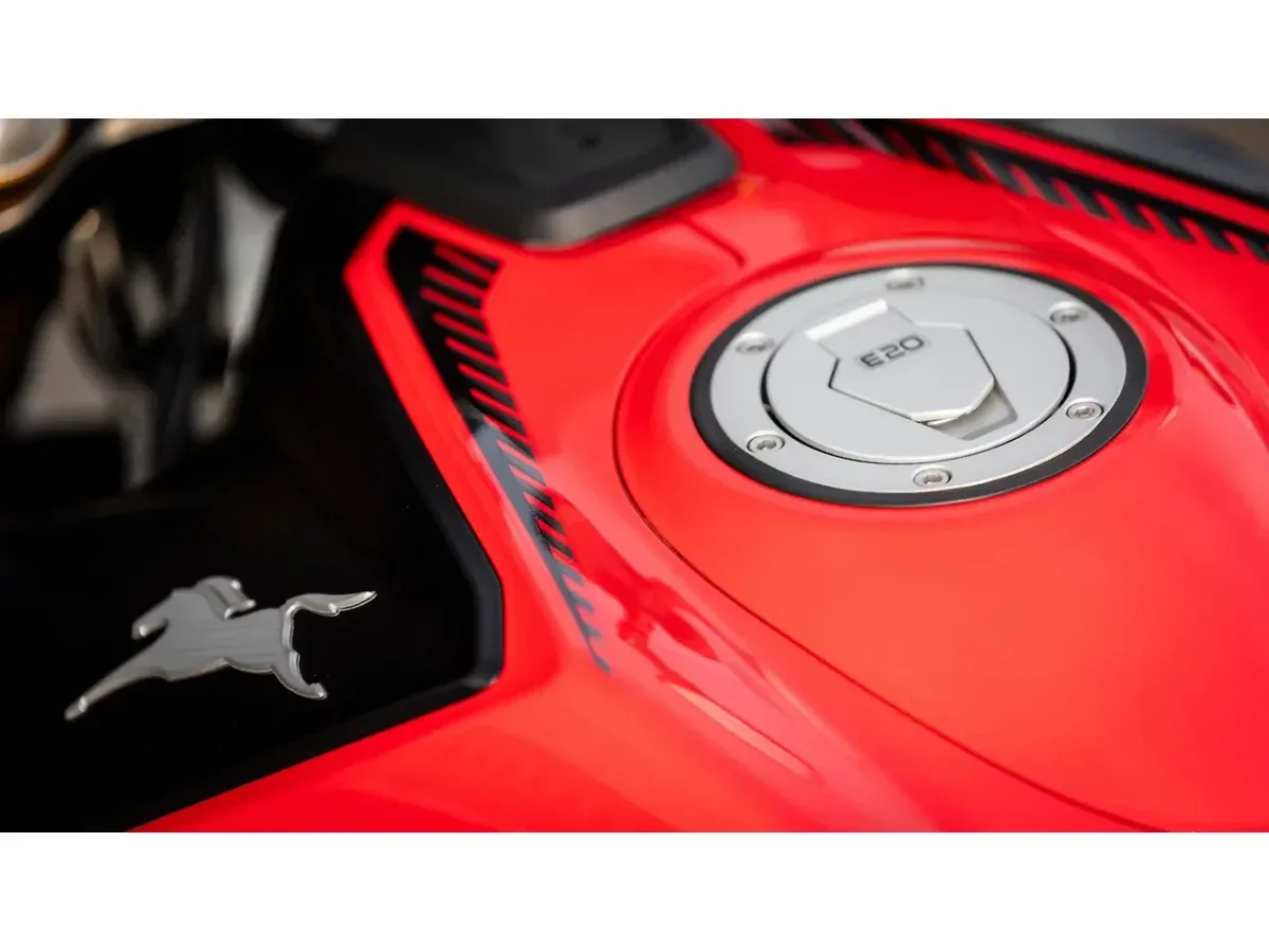 TVS Apache RTR 310 fuel tank cap