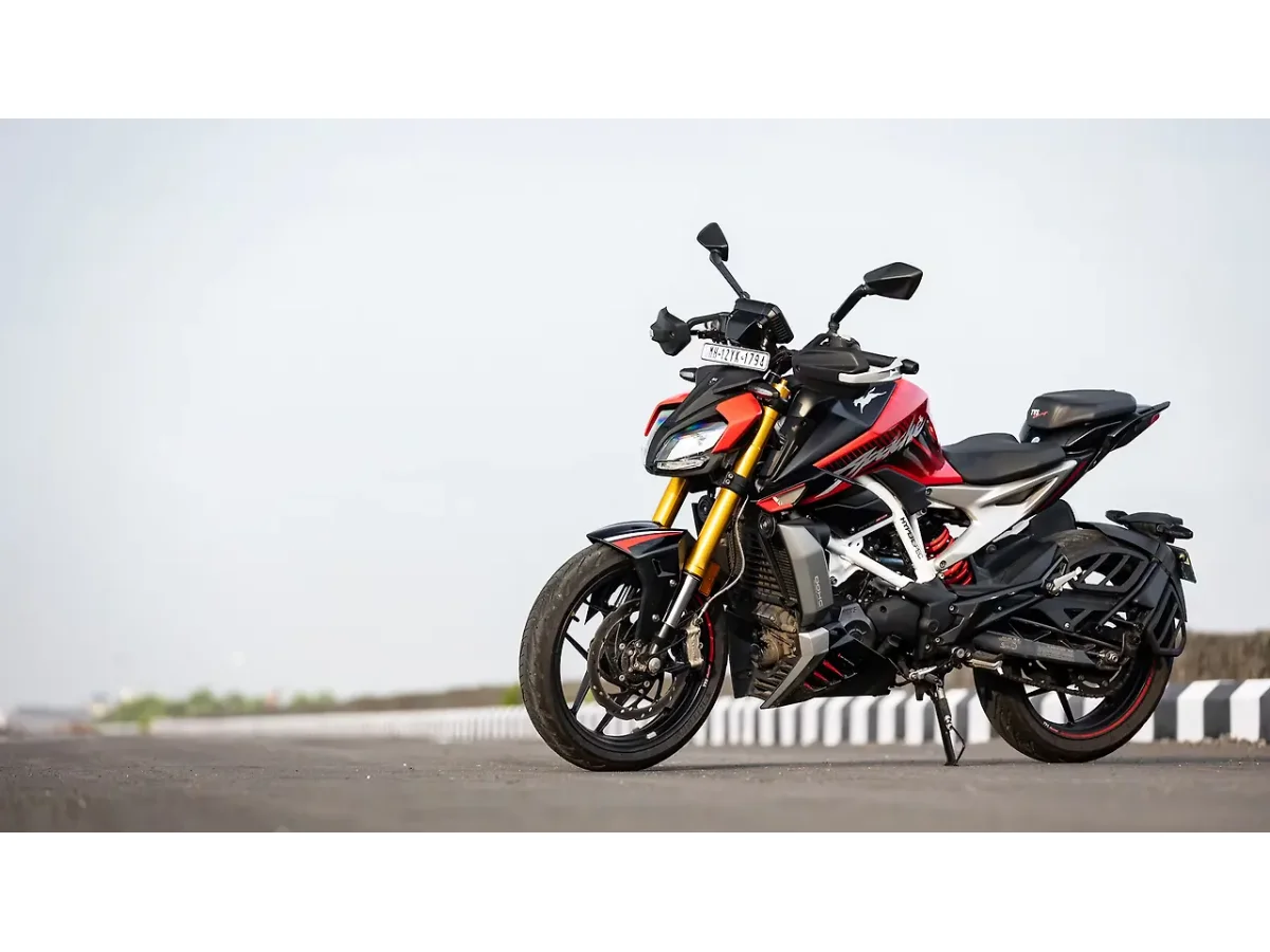 TVS Apache RTR 310 left front three-quarter view