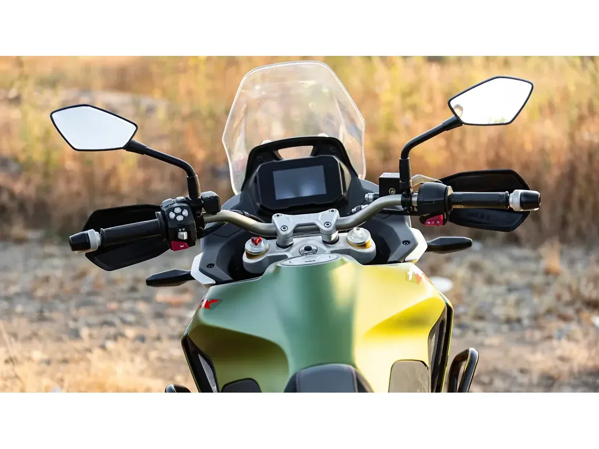 TVS Apache RTX 300 handlebar and cockpit