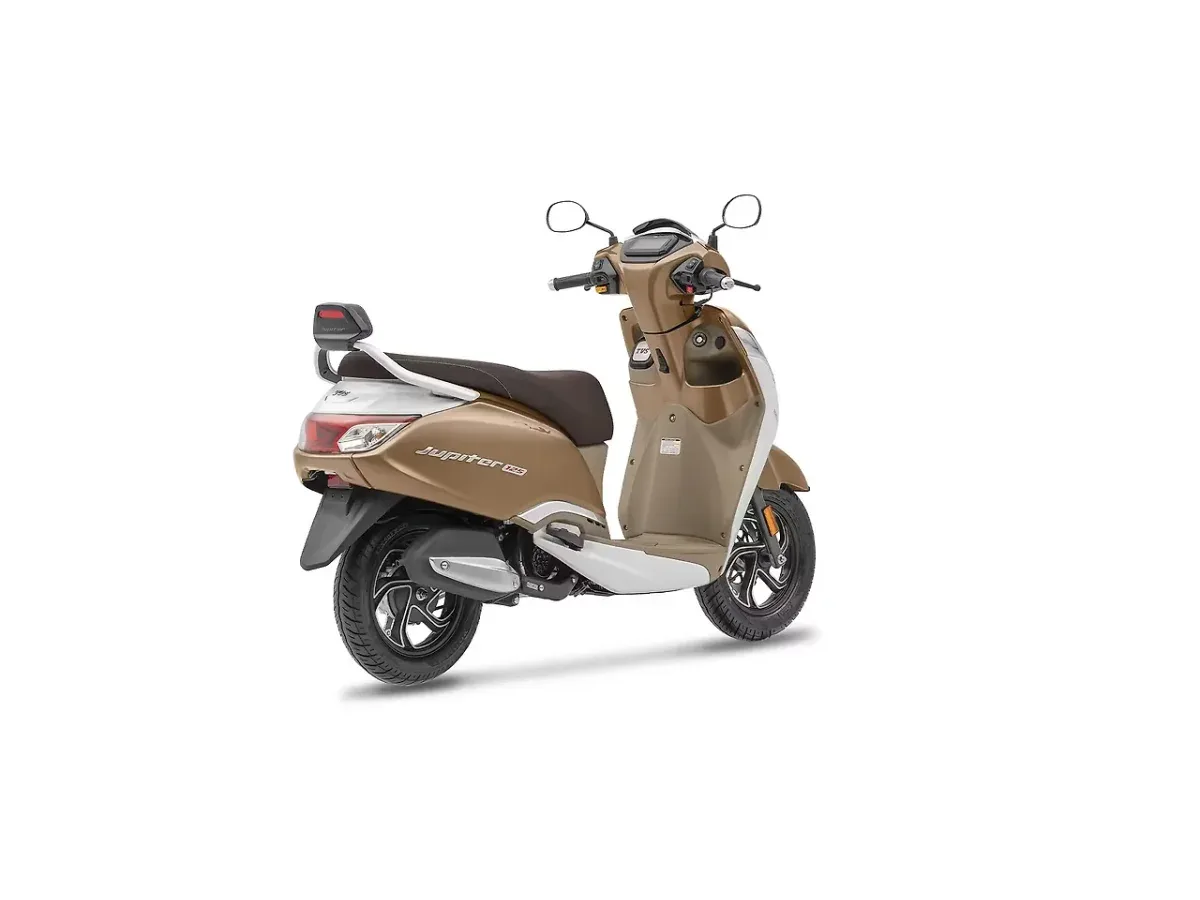 TVS Jupiter 125 right rear three-quarter view