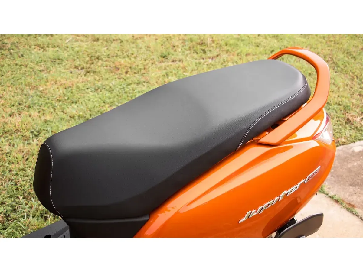 TVS Jupiter 125 seat close-up