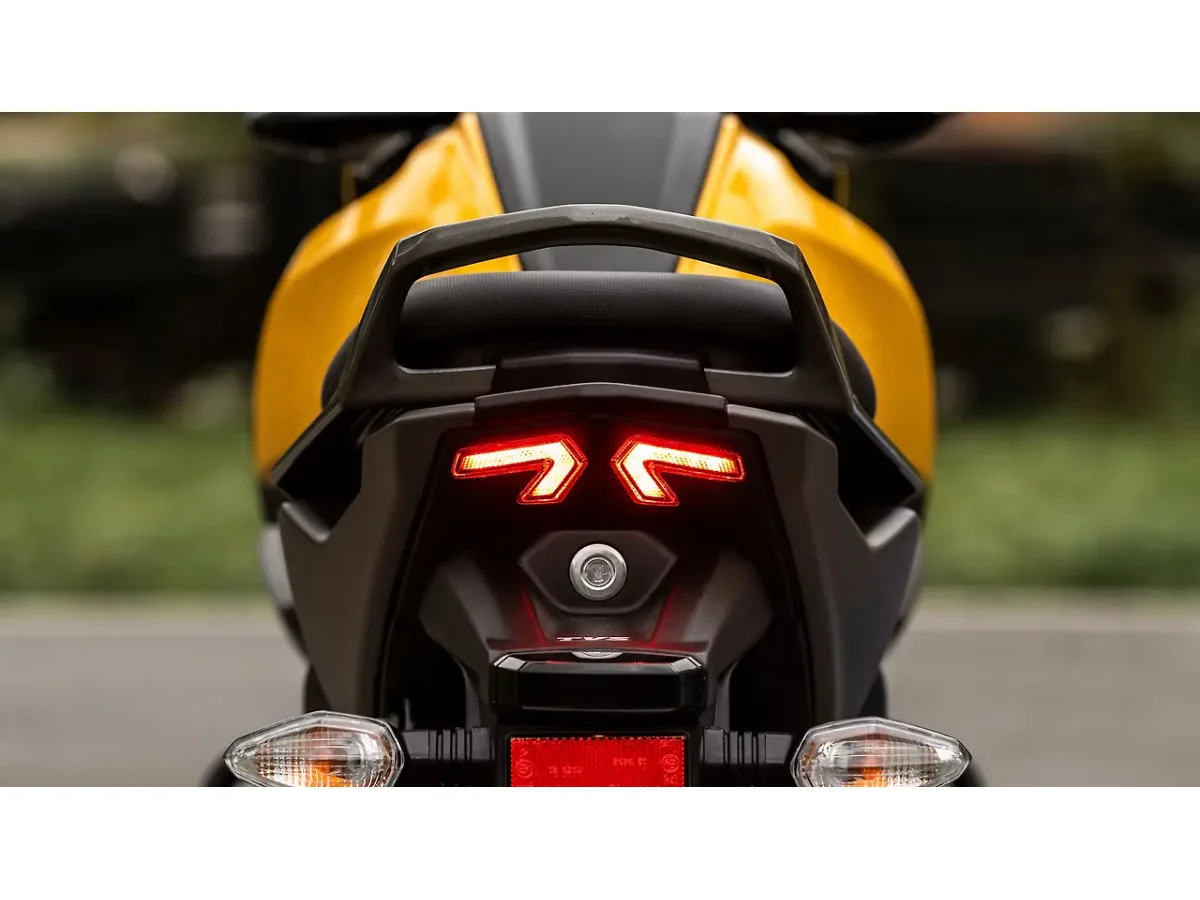 Close-up of the TVS Raider 125 LED tail light