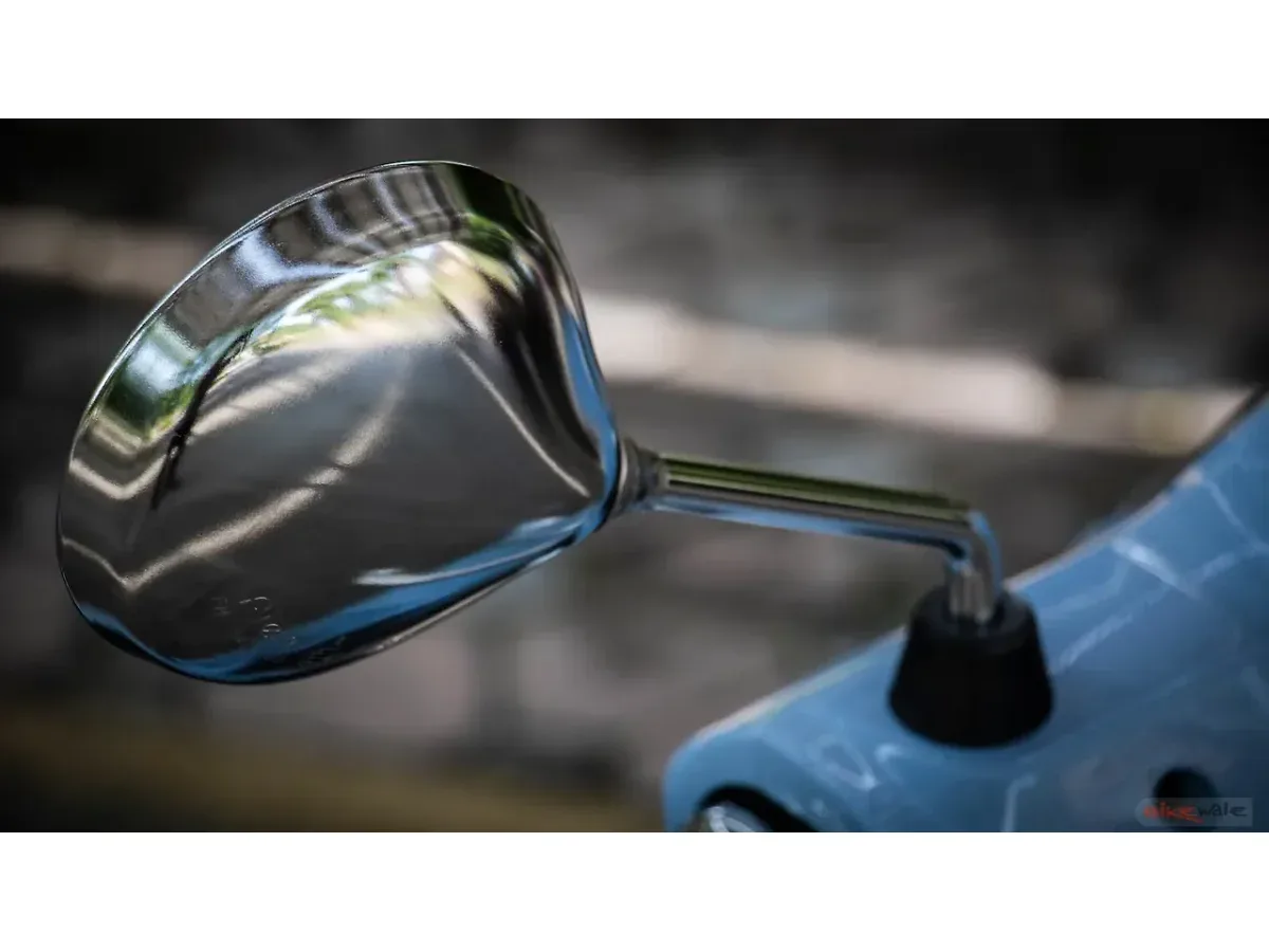 Close-up of the Vespa SXL 150 rear-view mirror