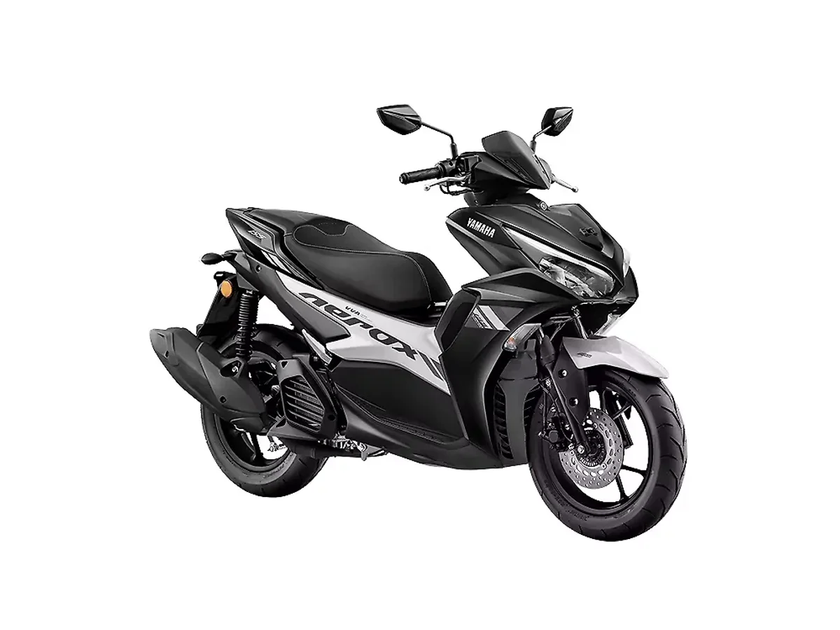 Yamaha Aerox 155 in Metallic Black shown from the front three-quarter angle