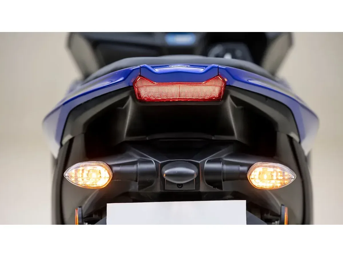 Rear turn indicators and tail lamp of the Yamaha Aerox 155