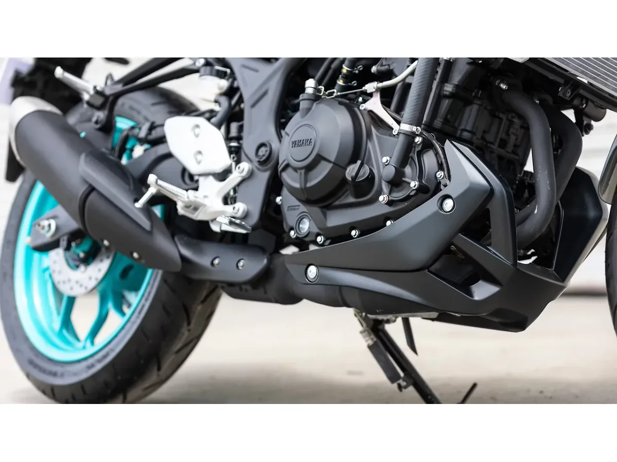 Yamaha MT-03 engine cowl