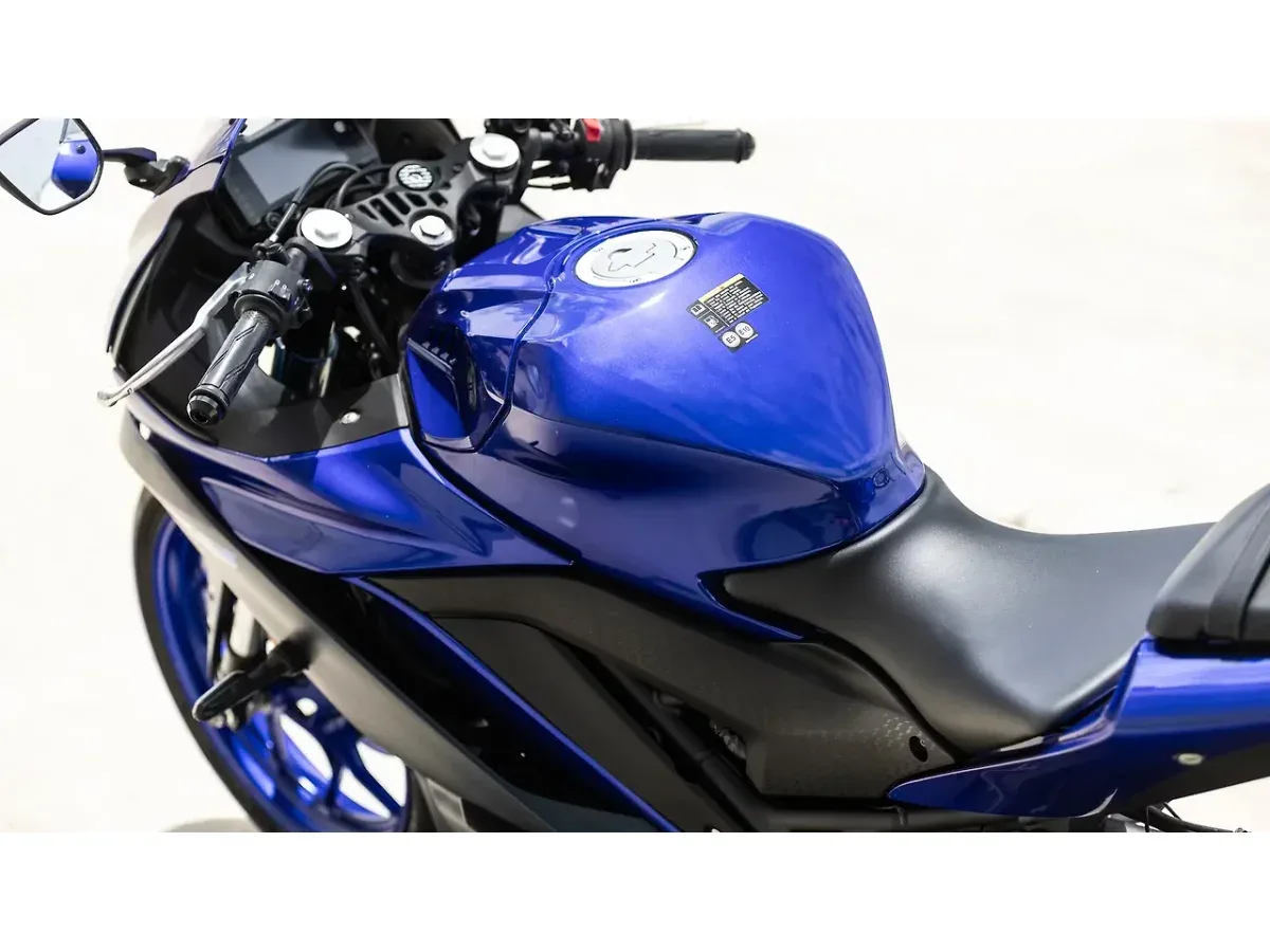 Yamaha R3 left handlebar grip