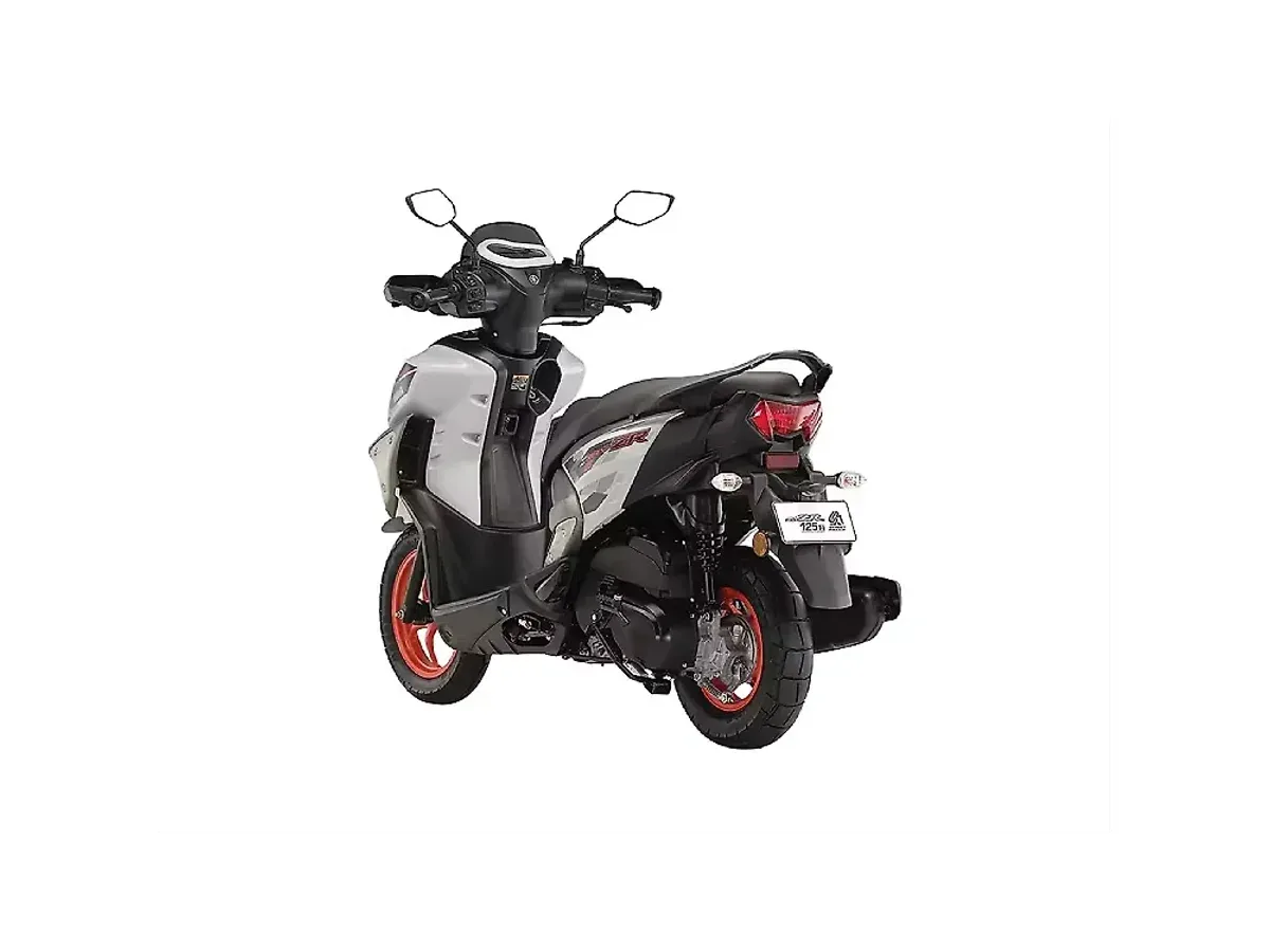 Yamaha Ray ZR 125 rear left three-quarter view