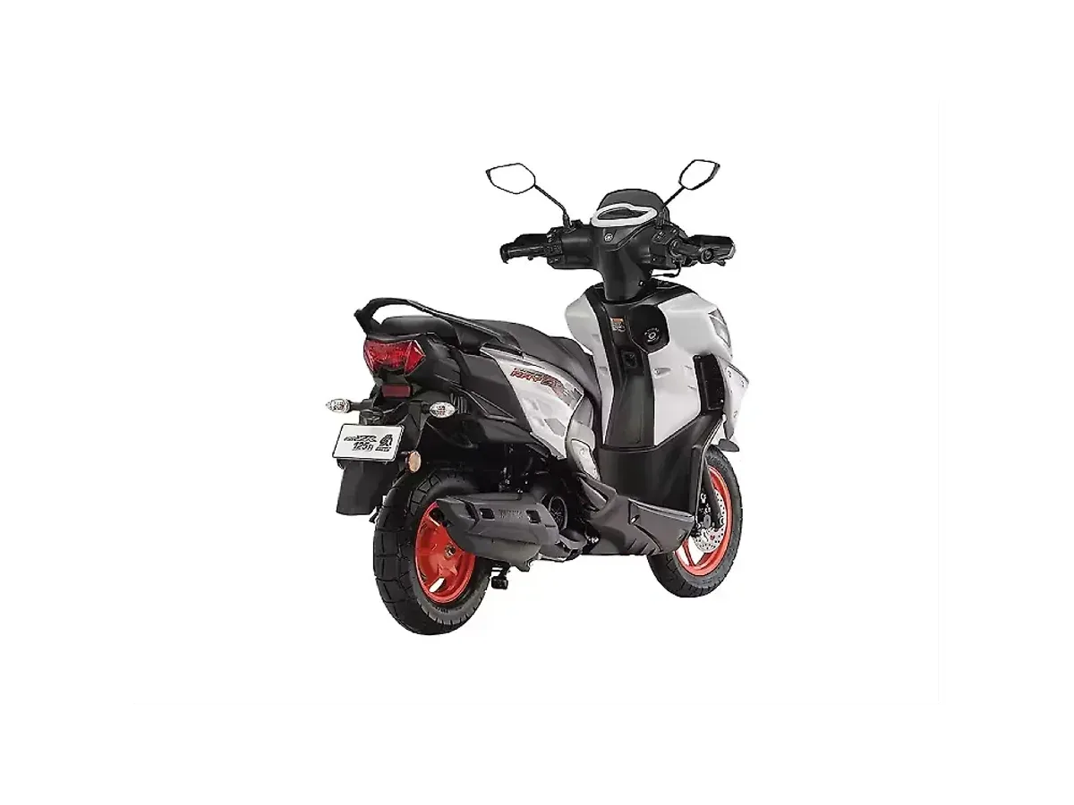 Yamaha Ray ZR 125 rear right three-quarter view