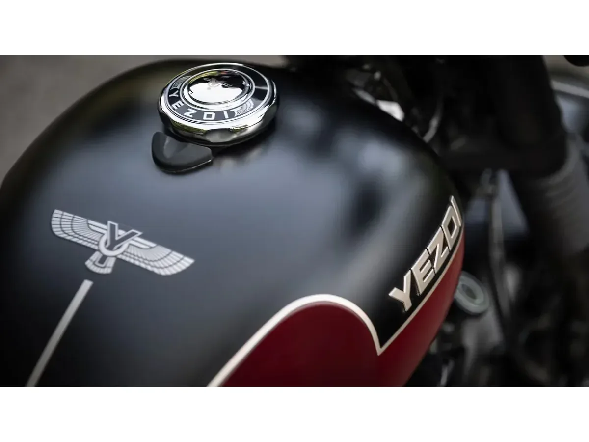 Yezdi Roadster fuel tank branding
