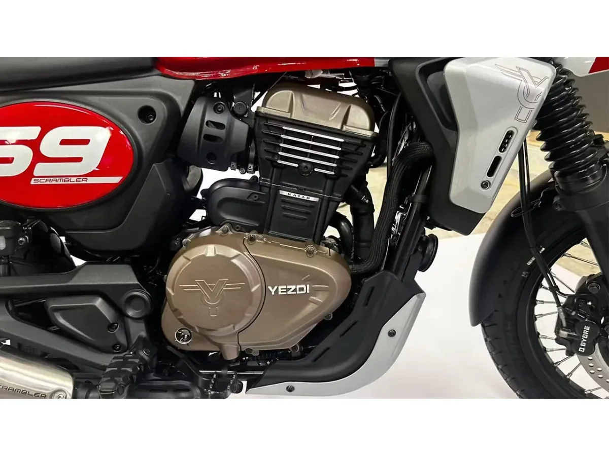 Yezdi Scrambler engine right side